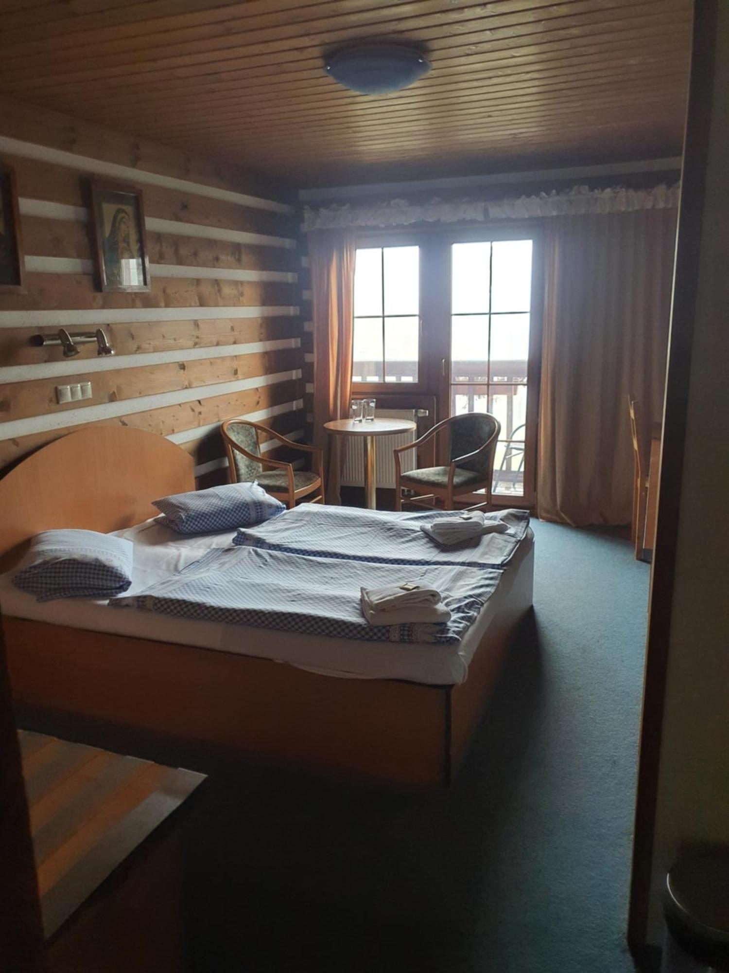 Hotel Pam Jáchymov Habitación foto